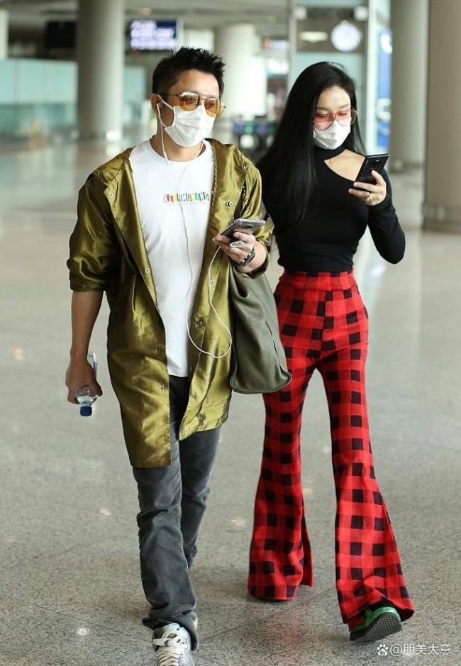 冉莹颖邹市明三次离婚没离成 婚姻危机下的真实挣扎