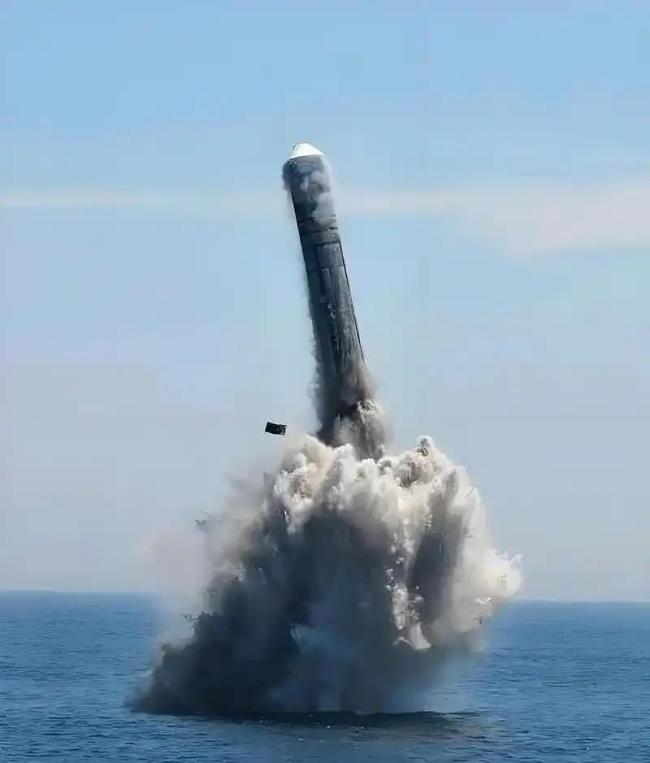 中国海军战略核潜艇向太平洋试射导弹 检验海基核力量实战能力