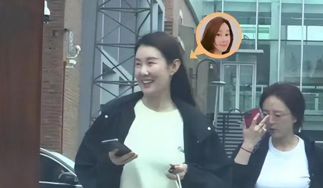 王宝强带女友现身婚宴，8年了，王宝强终于走出来了 低调恋情引关注
