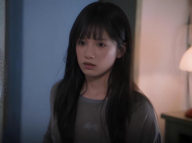 张婧仪演白富美穷学生都有说服力 剧情“装穷”引争议