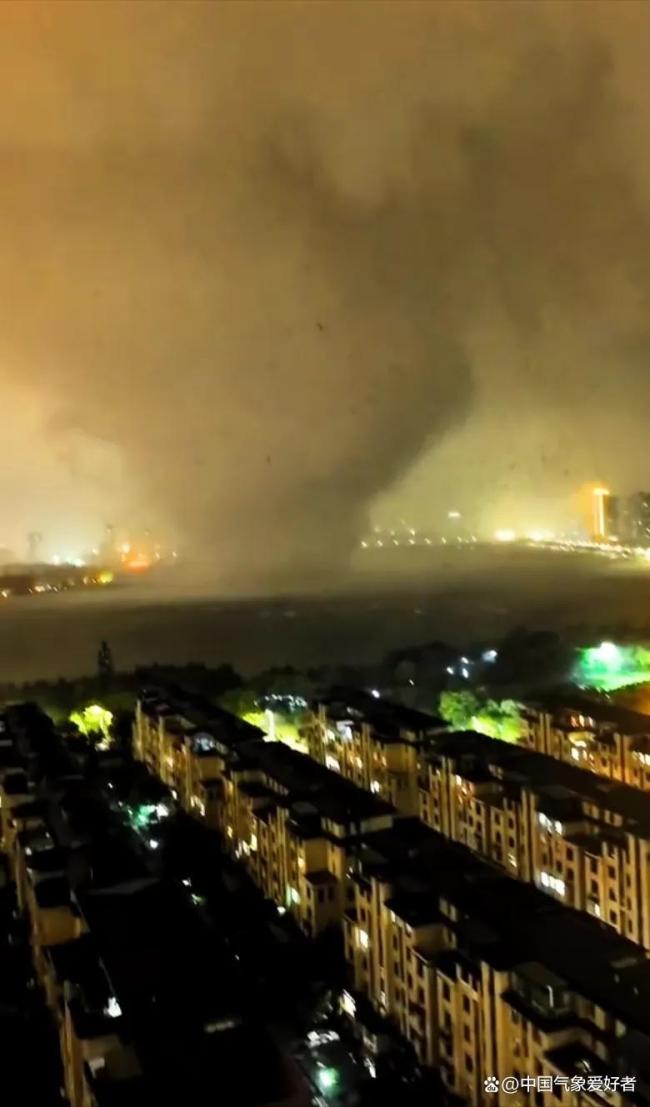 乱套了！超强台风巴威大概率登陆华东，美莎克将北上并降特大暴雨 双台风威胁加剧