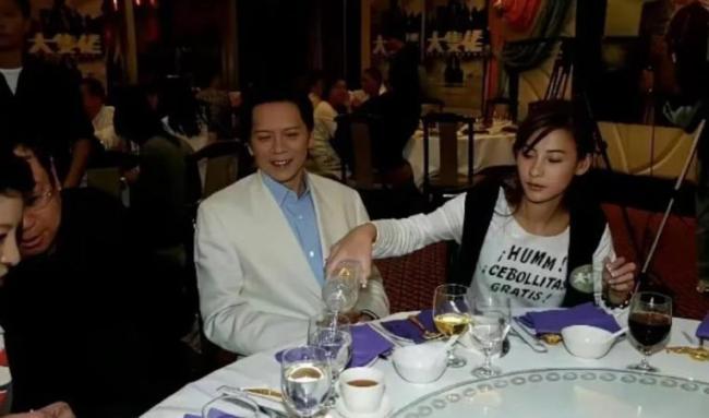 向太说向华强女儿扁头像切开的西瓜 直播旧料再引争议