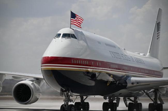 特朗普为何重新乘坐旧款空军一号
