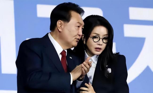 尹锡悦又获刑2年 总统斗争白热化