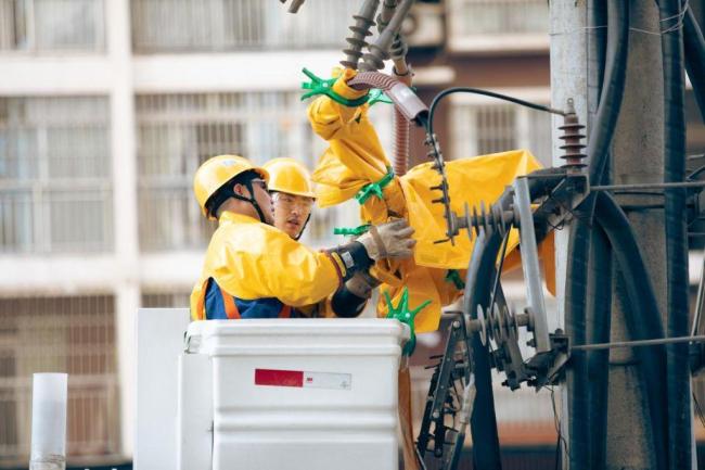 四川电网用电负荷创新高