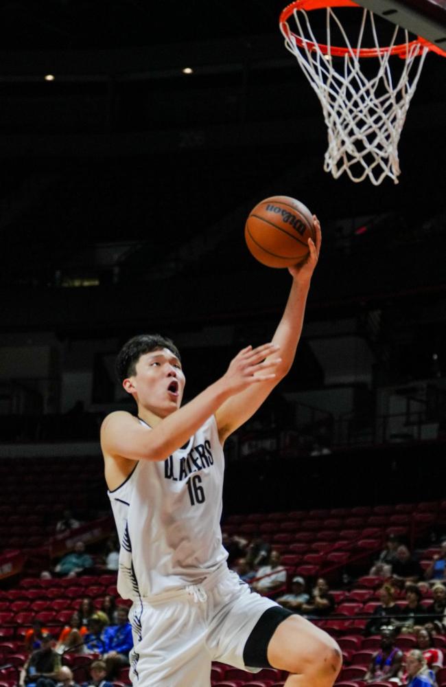 NBA夏季联赛:开拓者胜森林狼 杨瀚森表现抢眼