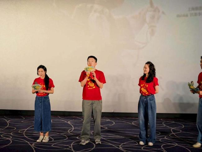 电影《八仙!》上映2天票房破2亿 口碑与票房双丰收