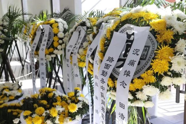 54岁交警处置交通事故时因公牺牲 忠诚为民铸警魂