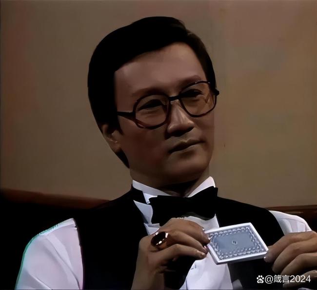 谢贤李小龙是同月同日离世 双星同日落
