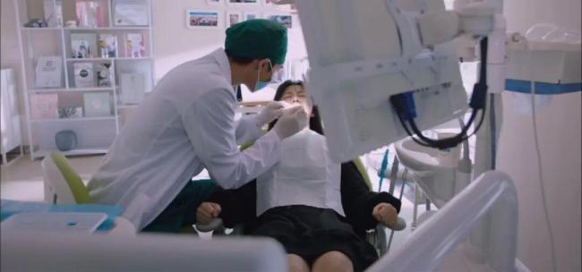 抠门年轻人回老家美甲修鞋坐月子 省钱更省精力