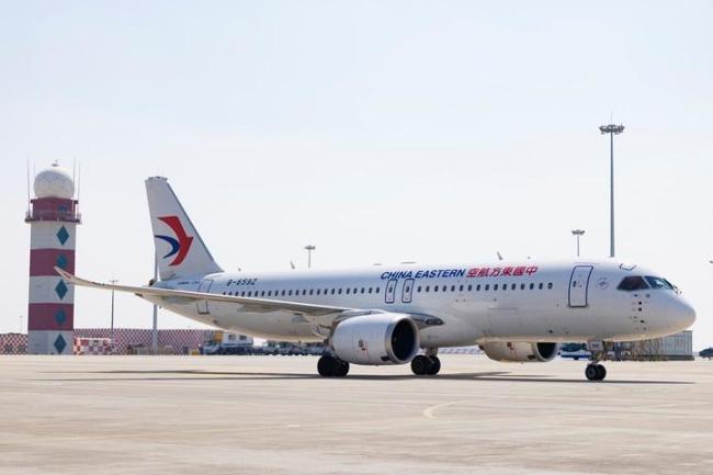 C919迈入国际常态化运营新阶段 首条定期国际航线启动