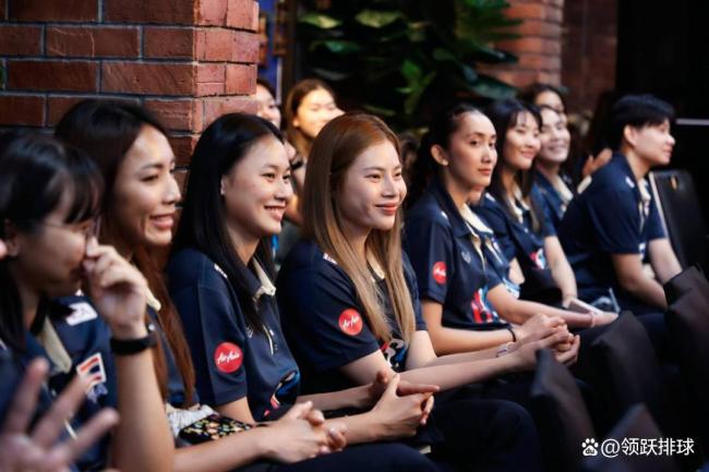 定了!在中国女排主场夺亚锦赛冠军 再奖500万 冯坤球队已兑现400万 泰国女排备战亚洲锦标赛