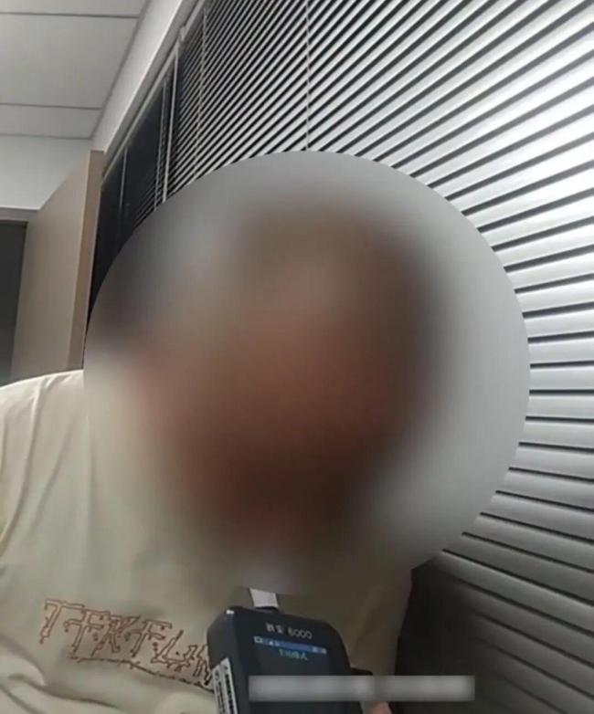 男子醉驾失控猛撞隔离护栏 酒精麻痹酿祸