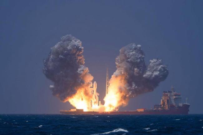 我国成功发射一箭9星 引力一号首秀东海