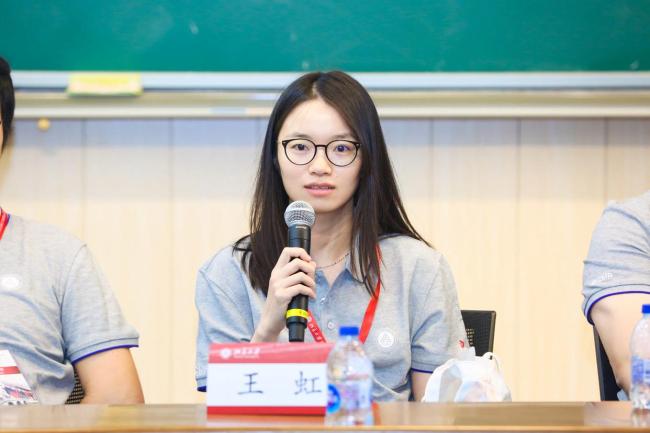 王虹、邓煜均系北大校友