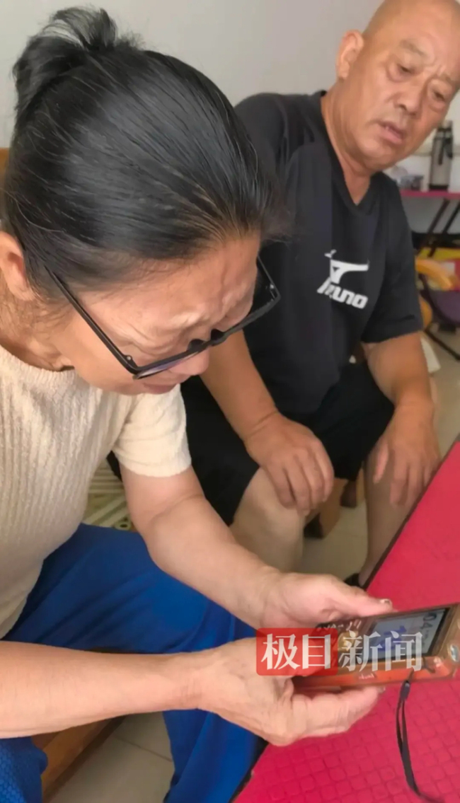 70岁保洁母亲被判替女还债百万 录音鉴定争议待解
