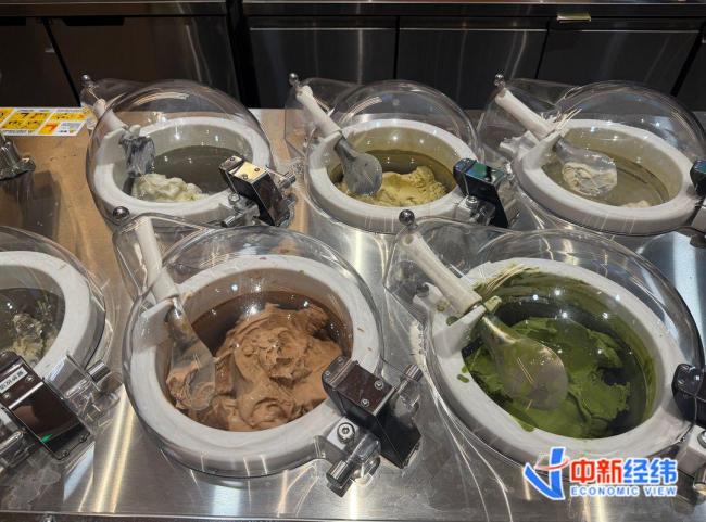奶茶店集体卖冰淇淋 定价比奶茶贵