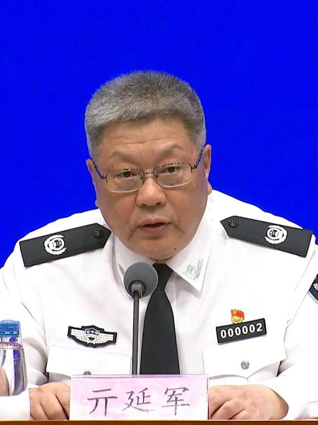 上半年刑事、治安案件实现两位数下降
