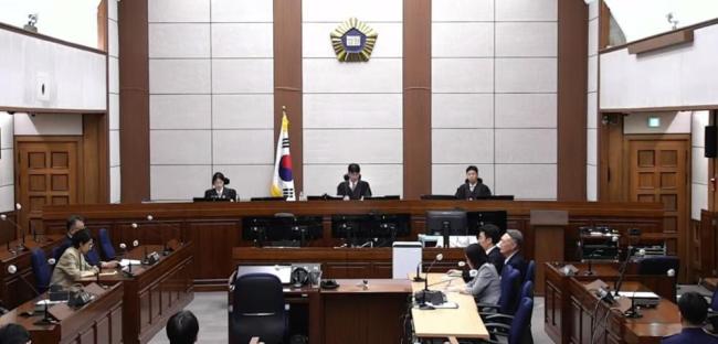 韩国法院判决：尹锡悦2022年当选韩国总统无效 选举争议持续发酵