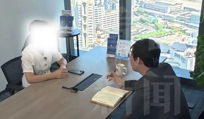 亲爹参加同学聚会后逼母亲离婚 防前夫却没防住亲爹“第二春”