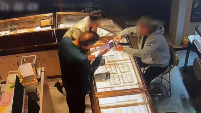 男子做客朋友家偷87克黄金项链 盗窃后分批变卖未遂