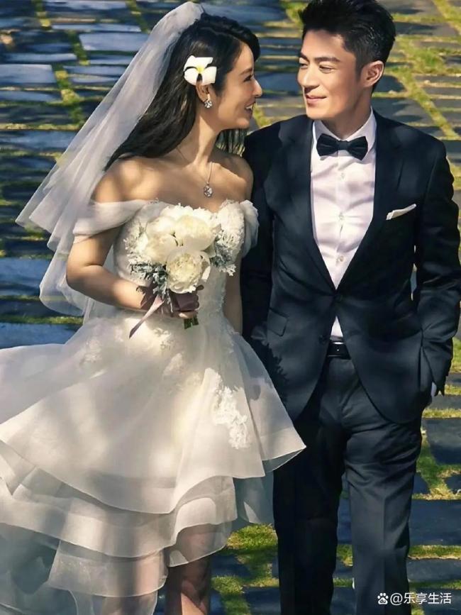 林心如晒照庆祝结婚十周年 低调温柔见证真爱