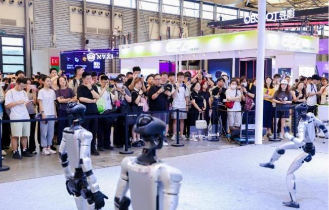 办公软件和汽车为何涌入ChinaJoy 跨界融合展现数字生活