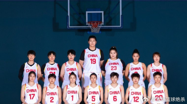 中国女篮新星邓雨婷首秀倒计时