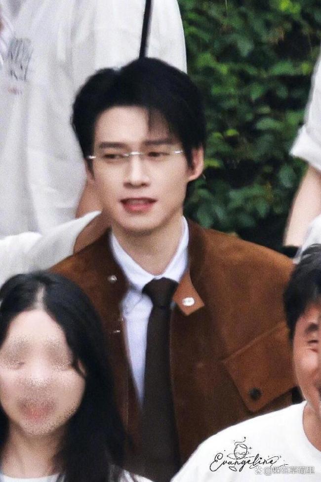 青风吹又生开机 甜妹大变身激励热议