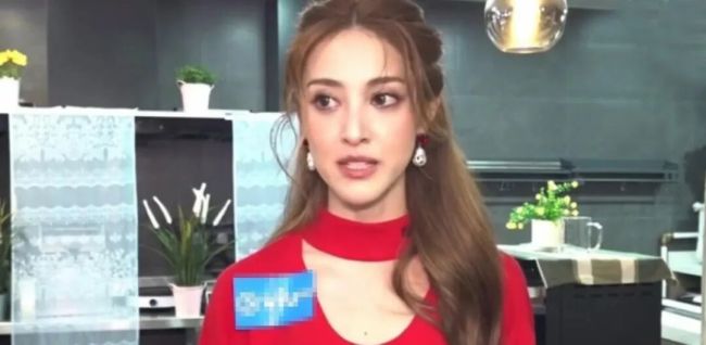 媒体评陈凯琳儿子被淋奶油