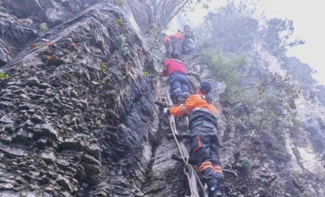 南太行山失联女孩山下吃早餐不实 深山与城镇线索矛盾