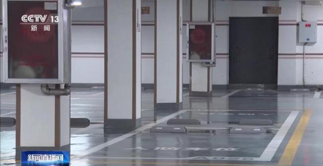 河南禹州暴雨冲垮一小区车库外墙 目前破损墙体已完成封堵