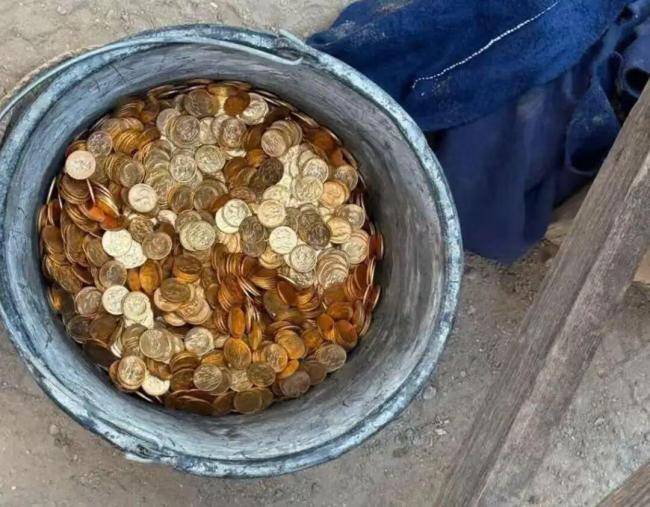 比利时学生挖到价值900万欧元金库 工地惊现宝藏