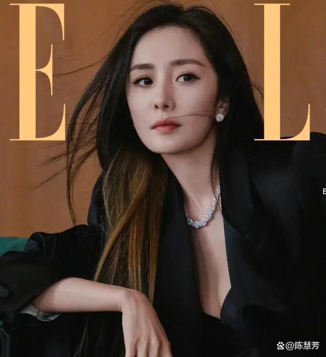 杨幂ELLE金九封面