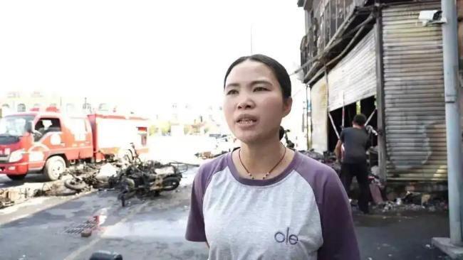 夫妻俩砌了一堵墙 结果救了自己命 防火墙挡住烈火
