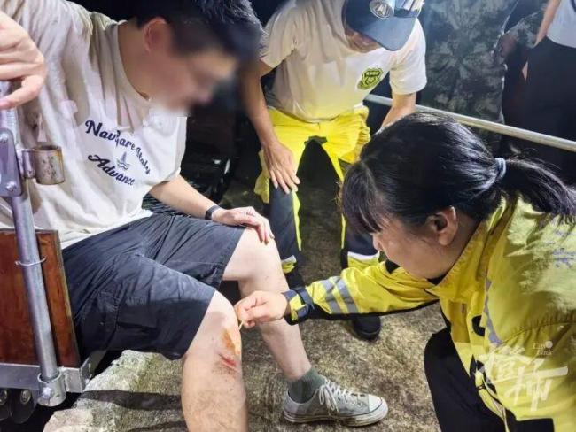 小伙吵架后跟着AI爬山被困无人区 救援持续四五小时