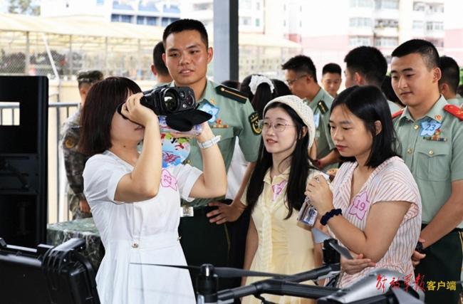 近距离读懂军人 双拥联谊甜度拉满 青春与迷彩的浪漫邂逅