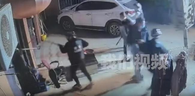 陕西男子反抗暴力强拆致死 正当防卫获无罪判决