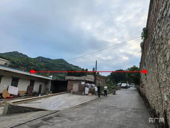 参加升学宴的一名10岁男孩，完成截肢手术，失去了一条腿 事故现场清理完毕