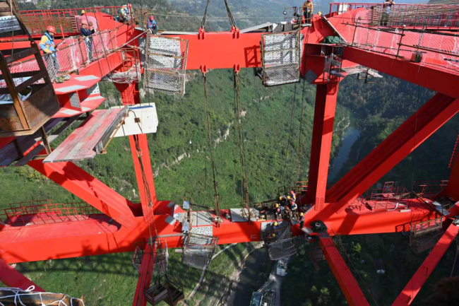 建设这一中国超级工程要闯三道生死关 智慧与技术的完美融合