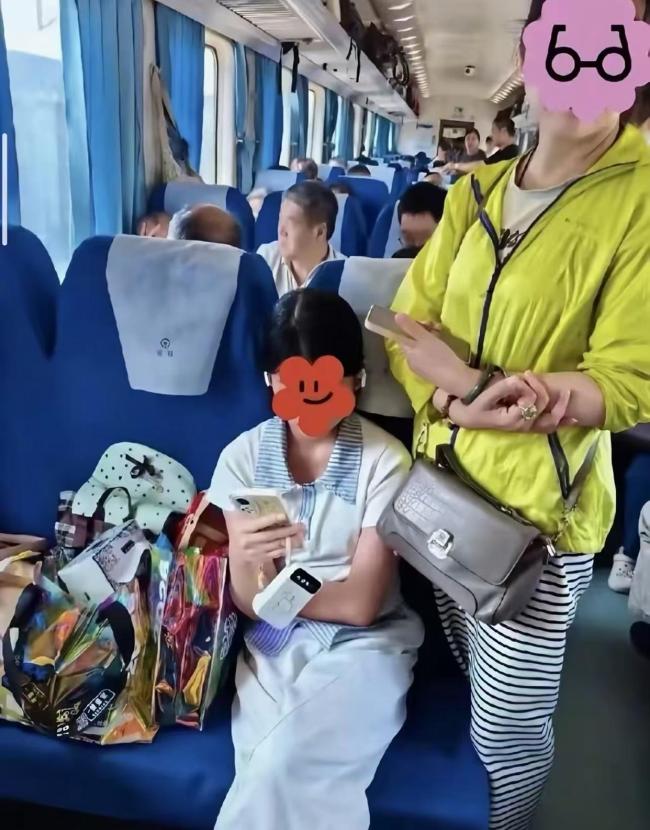 “零食占座”争的是一袋零食吗 规则与服务的双重缺失