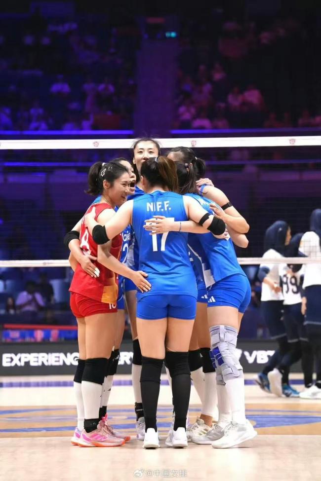 亚锦赛：中国女排3-0伊朗夺两连胜 稳步前进锁定胜局