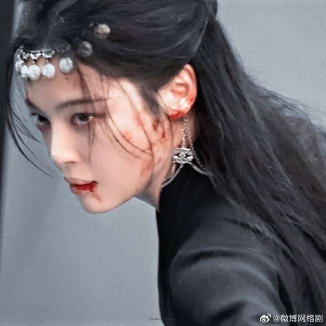 辛芷蕾新剧《金色》开播
