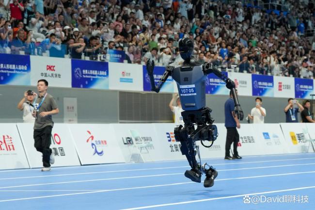机器人的“不完美”出圈意味着什么 技术突破引发热议