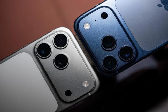 你会买iPhone折叠屏手机吗 万元以上的创新与妥协