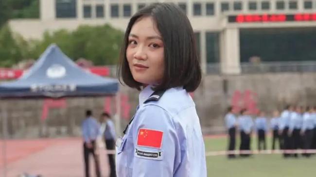 刚入警一年的她 失联在吉隆口岸 坚守岗位遇险