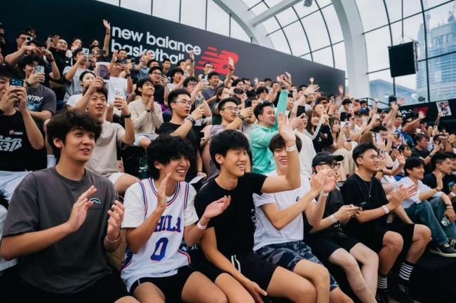 NBA球星马克西完成首次中国行 篮球文化交流之旅