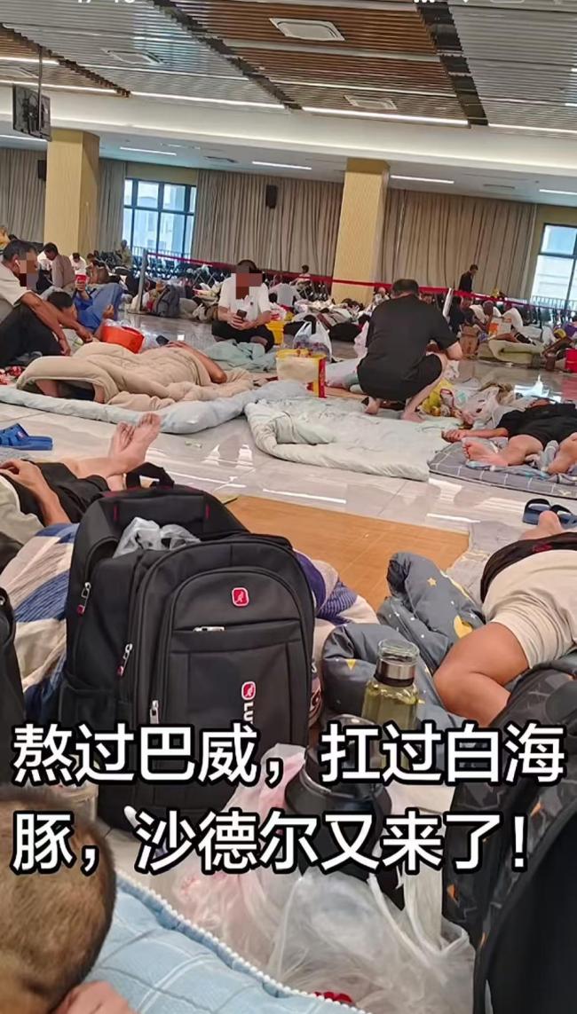 两月遭三次台风工人称更焦虑停工 生计受困引发共鸣