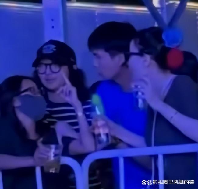 歌手陈粒疑遭王菲好友性骚扰 音乐节风波引热议