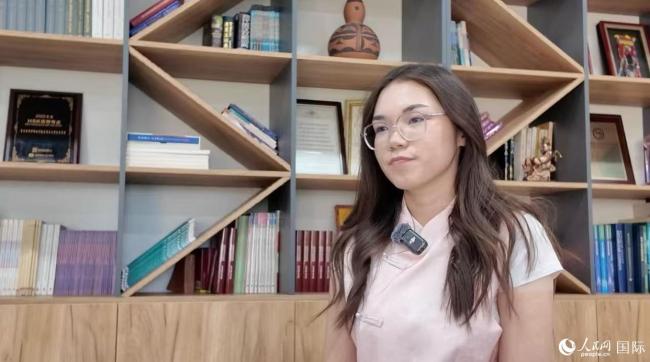 吉尔吉斯斯坦掀起中文热 青年走进中国世界